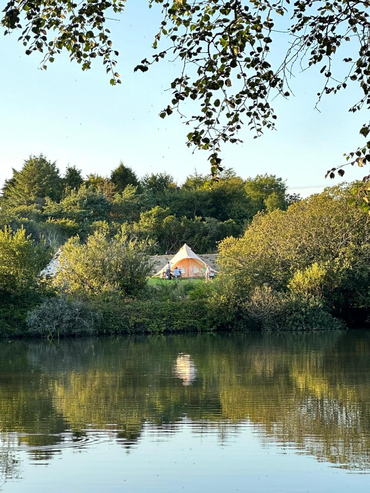 Lakeside Glamping Firecrest 大圣科勒姆 外观 照片